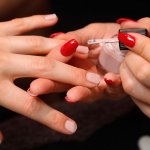 Cómo se usa el esmalte de uñas